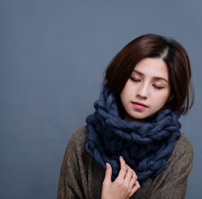 【盲藤手作-川】粗线100%纯羊毛编织围脖/玄武岩 - 围巾/披肩 - 羊毛 灰色