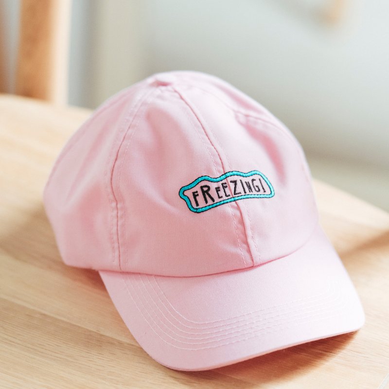 粉红 FREEZING 双刺绣帽 - 帽子 - 棉．麻 粉红色