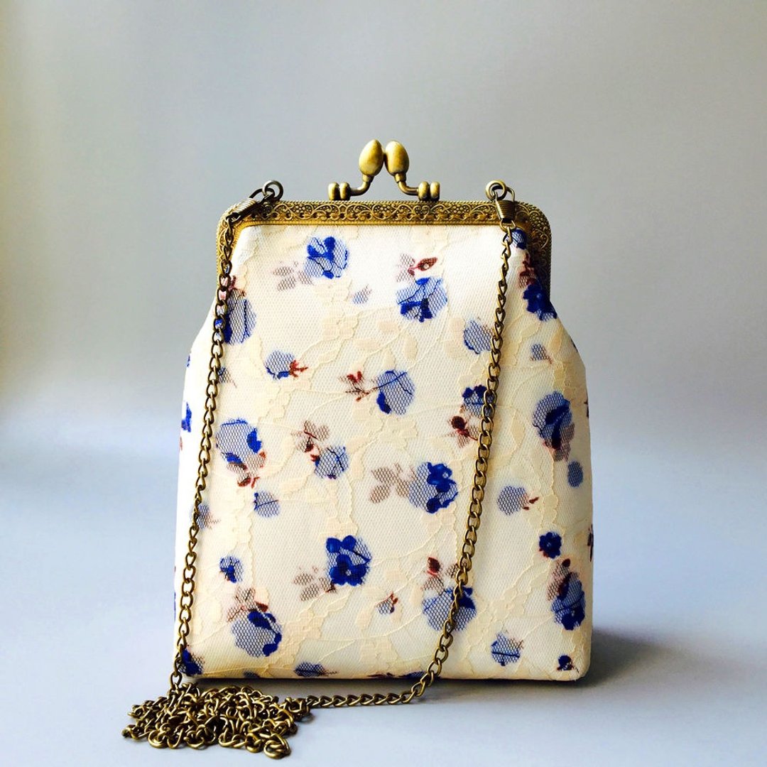 蕾絲文藝 口金包 旗袍包 斜挎包 刺繡花 iphone 手機袋 手機包 斜背包 收納包袋 生日禮物  - 侧背包/斜挎包 - 棉 白色