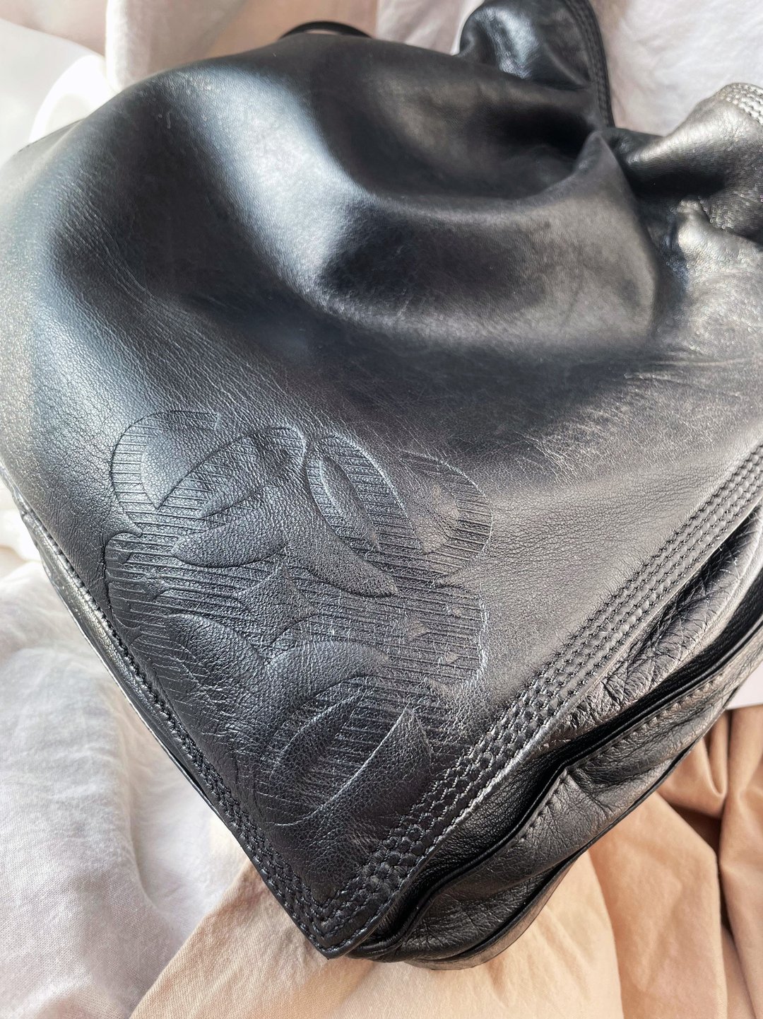 中古孤品 Loewe Flamenco 软羊皮束口袋肩背包斜挎包单肩包束绳包 - 侧背包/斜挎包 - 真皮 黑色