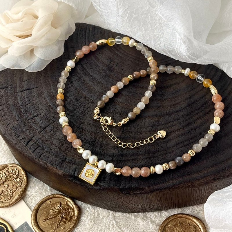 【秋曳・风羽】天然石手工项链丨彩兔毛・阿鲁沙・14K 包金 - 项链 - 水晶 橘色