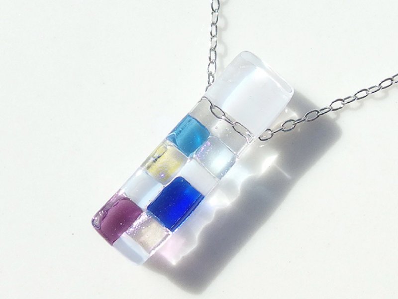 Snow glass (Yuki [mini] [thin snow]) Chain necklace [Can be changed to aroma pendant] [Cotton string, Silver 925 can be selected] [Made to order] - 项链 - 玻璃 白色