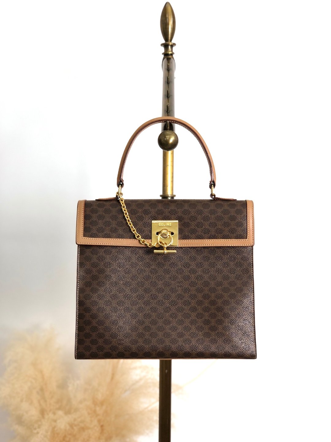 【日本直送 名牌中古包】CELINE 赛琳 经典老花 PVC 压纹 手提包 棕色 意大利制 复古 b7vuin - 手提包/手提袋 - 防水材质 咖啡色