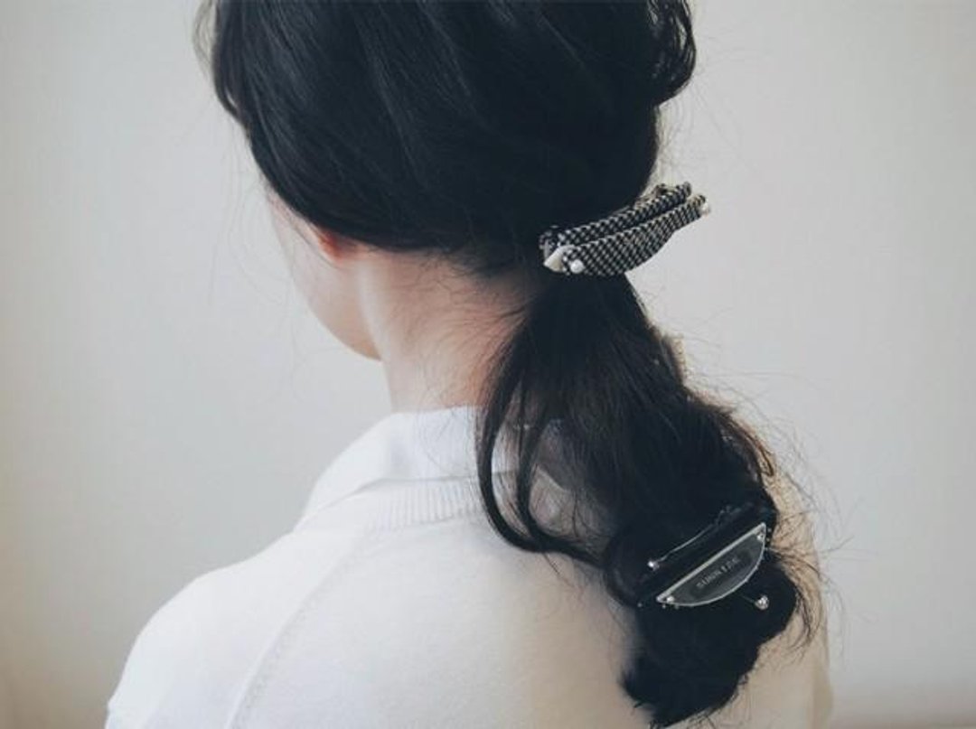 ufo barrette / black ginghamcheck - 发饰 - 其他材质 黑色
