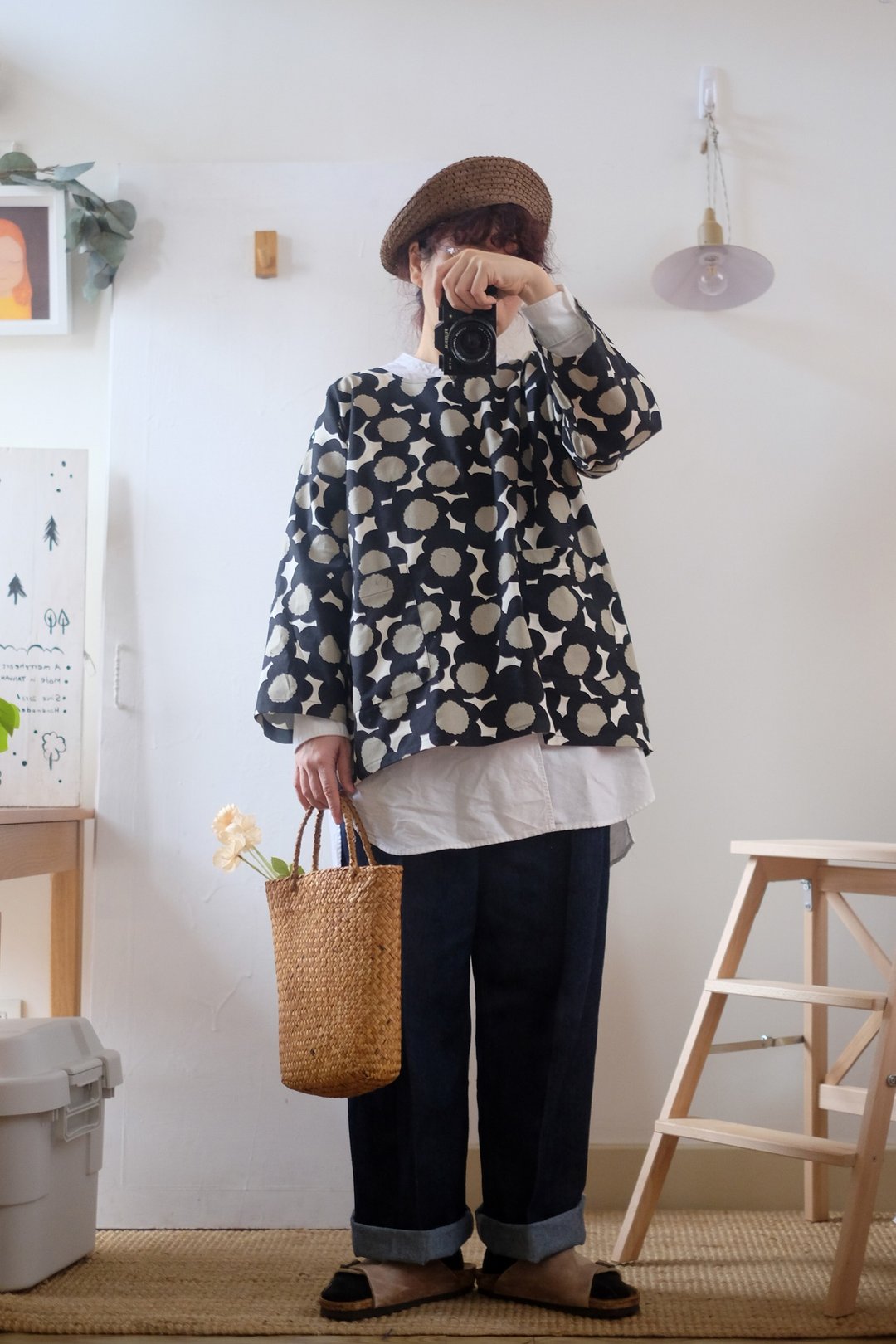 黑圆籽花 四方宽版衣 - 女装上衣 - 棉 黑色