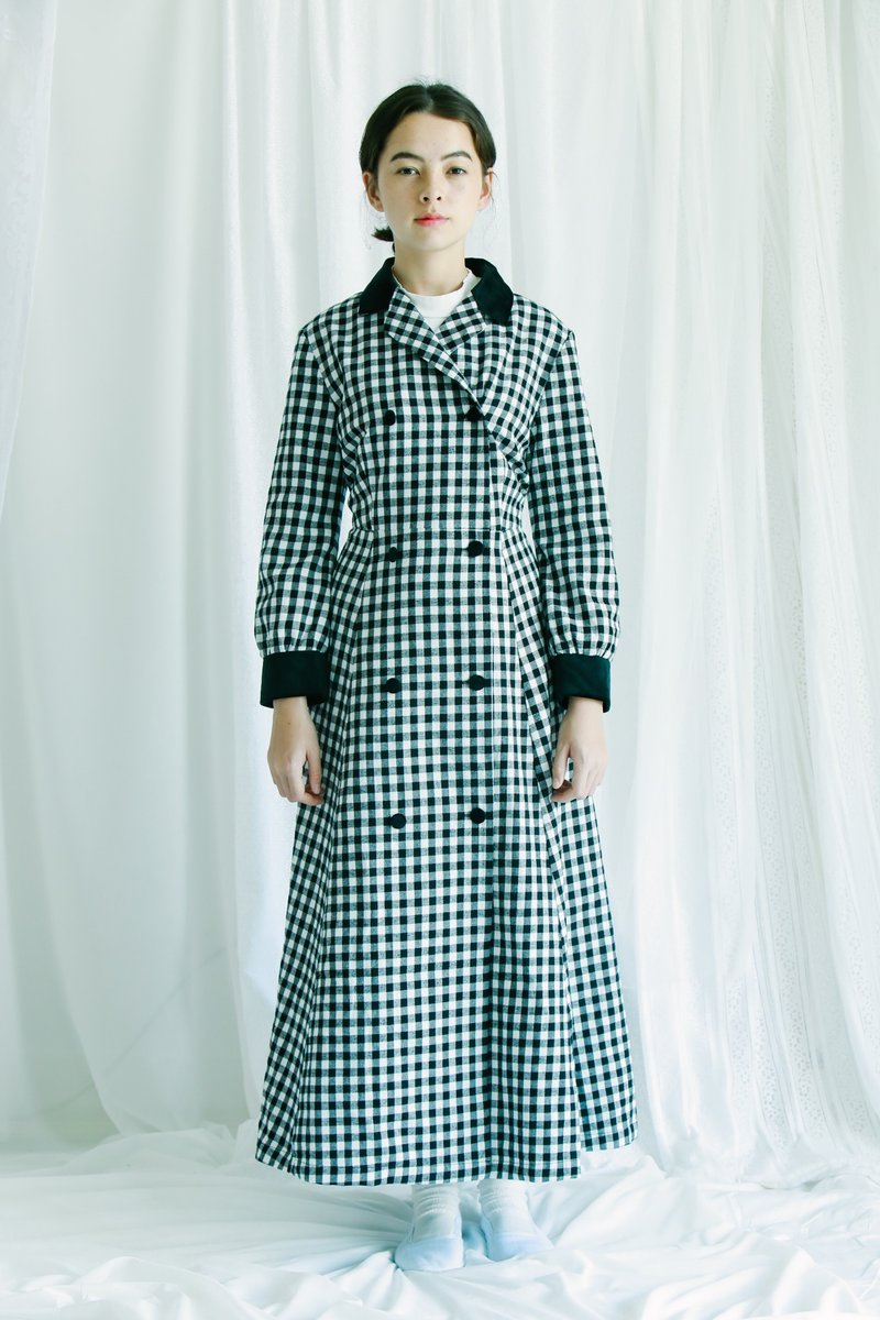 维多利亚风双排扣长大衣  - 女装休闲/机能外套 - 棉．麻 黑色