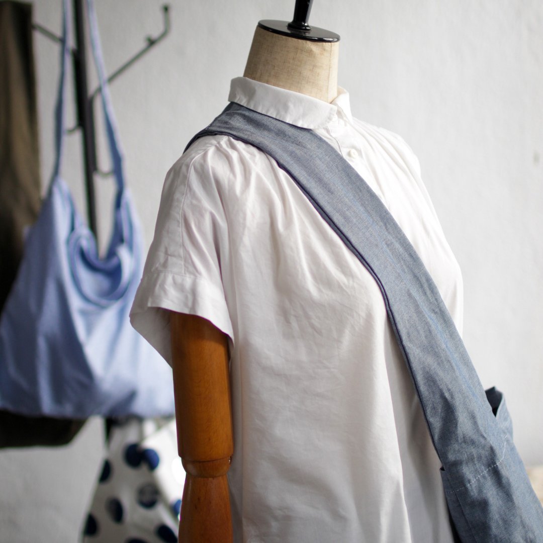 Eco bag round shoulder - 侧背包/斜挎包 - 棉 蓝色