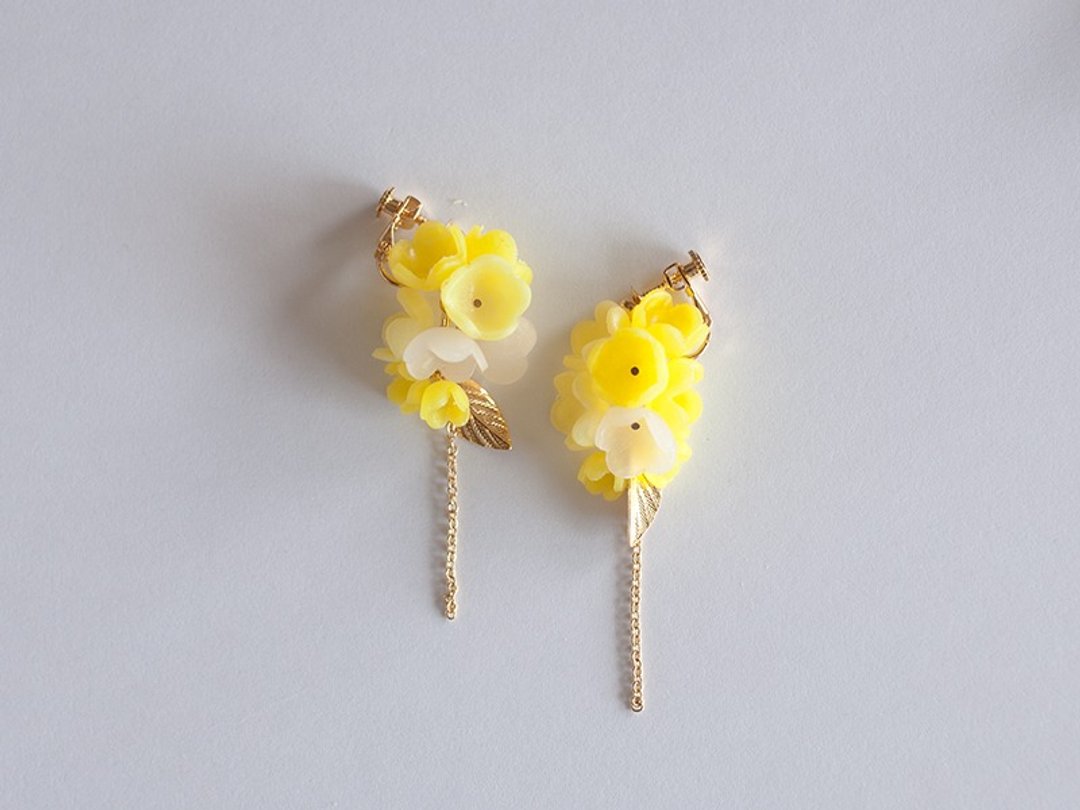 Braided pierced earring / earring / lemon - 耳环/耳夹 - 粘土 黄色