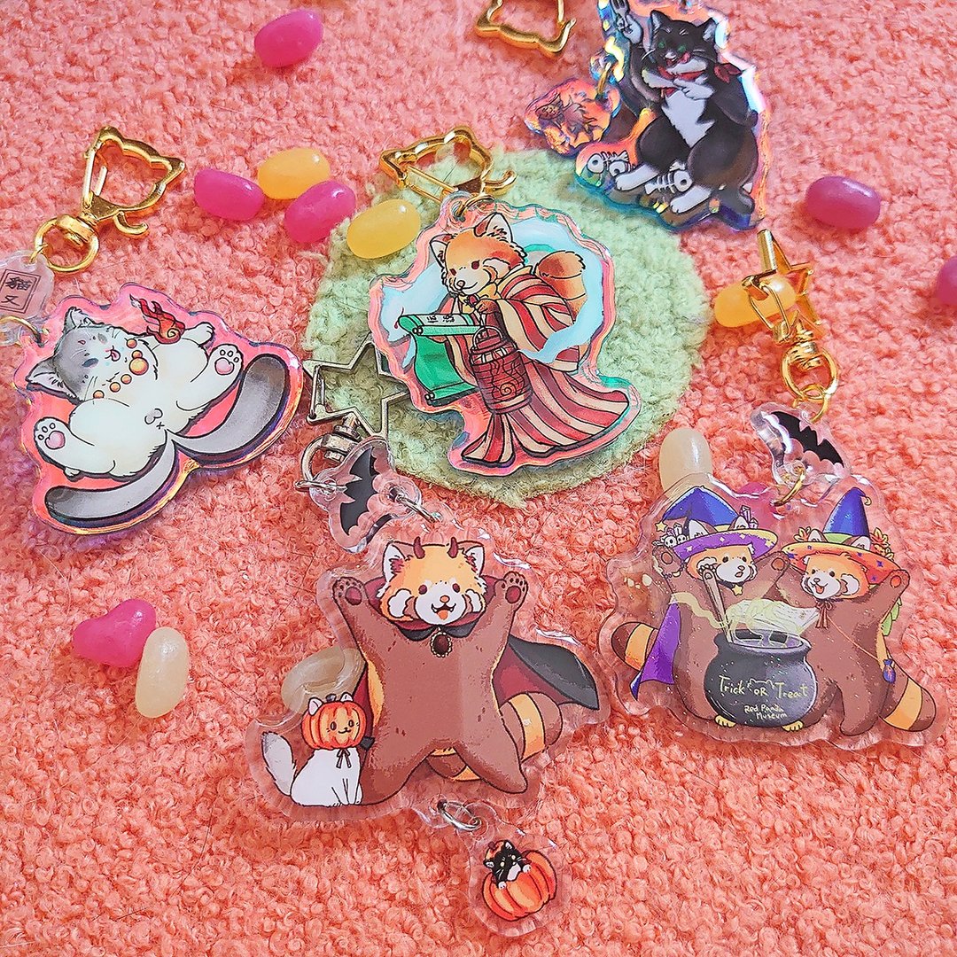 万圣节限定小熊猫匙扣 - 钥匙链/钥匙包 - 塑料 多色