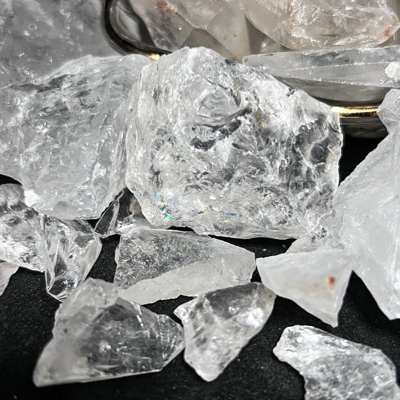 白阿塞 茶阿塞 100g 阿赛斯特莱石 天然原矿 彩虹光 - 摆饰 - 水晶 多色