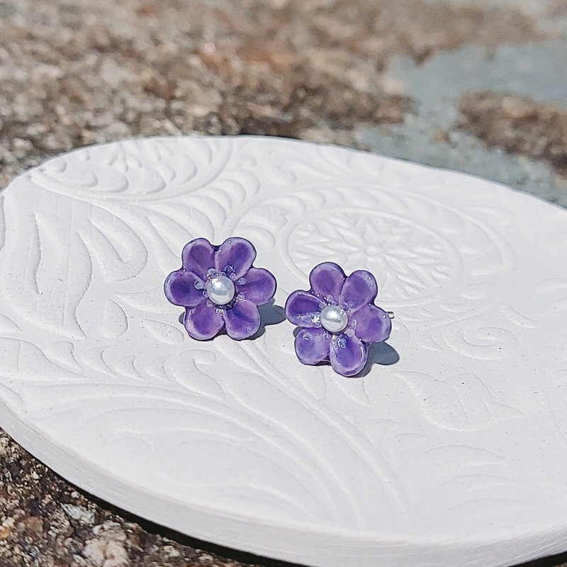 【花语系列】雪割草珍珠耳环 • Grace //925纯银 - 耳环/耳夹 - 瓷 紫色