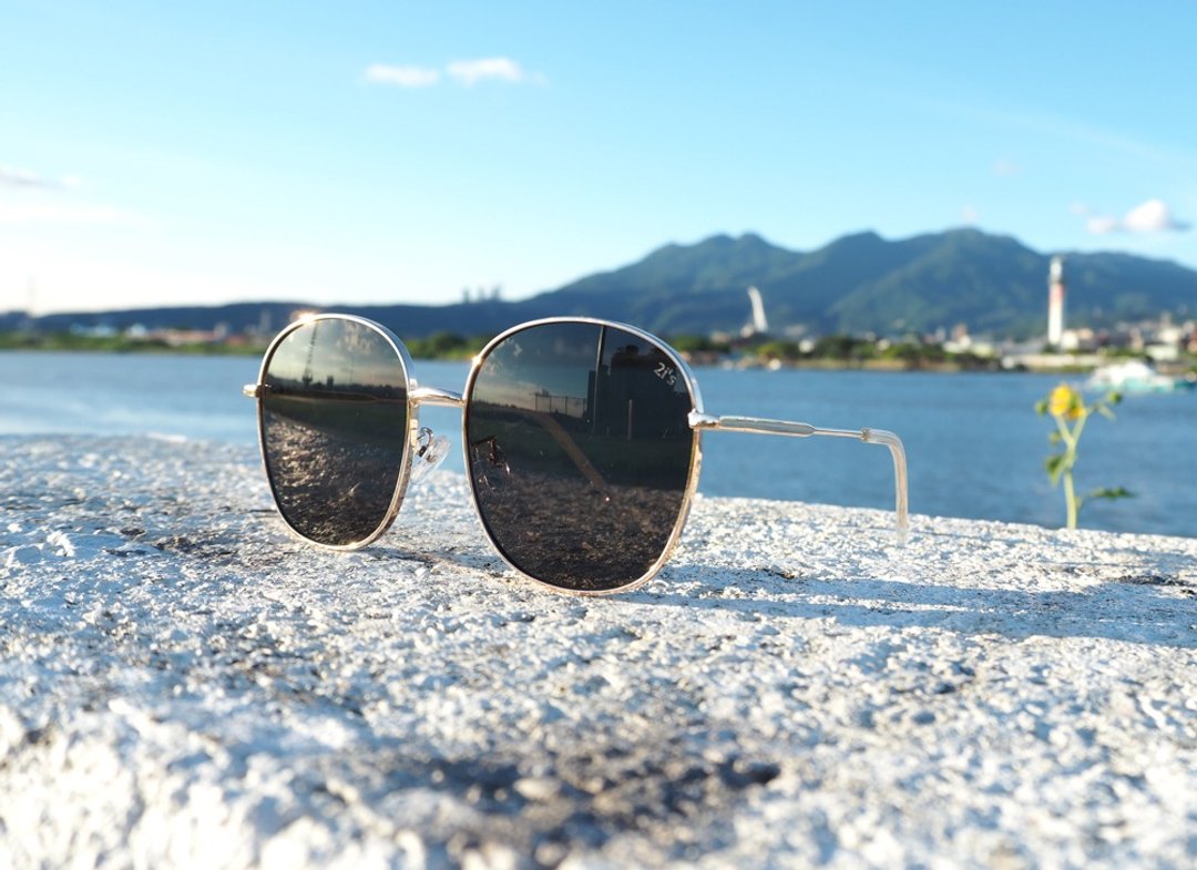 【限量 福利品】2is RonD 太阳眼镜 圣诞礼物 - 墨镜 - 其他金属 金色