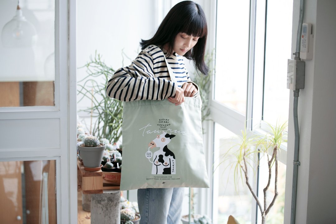 zodiac tote : Taurus - 手提包/手提袋 - 棉 绿色