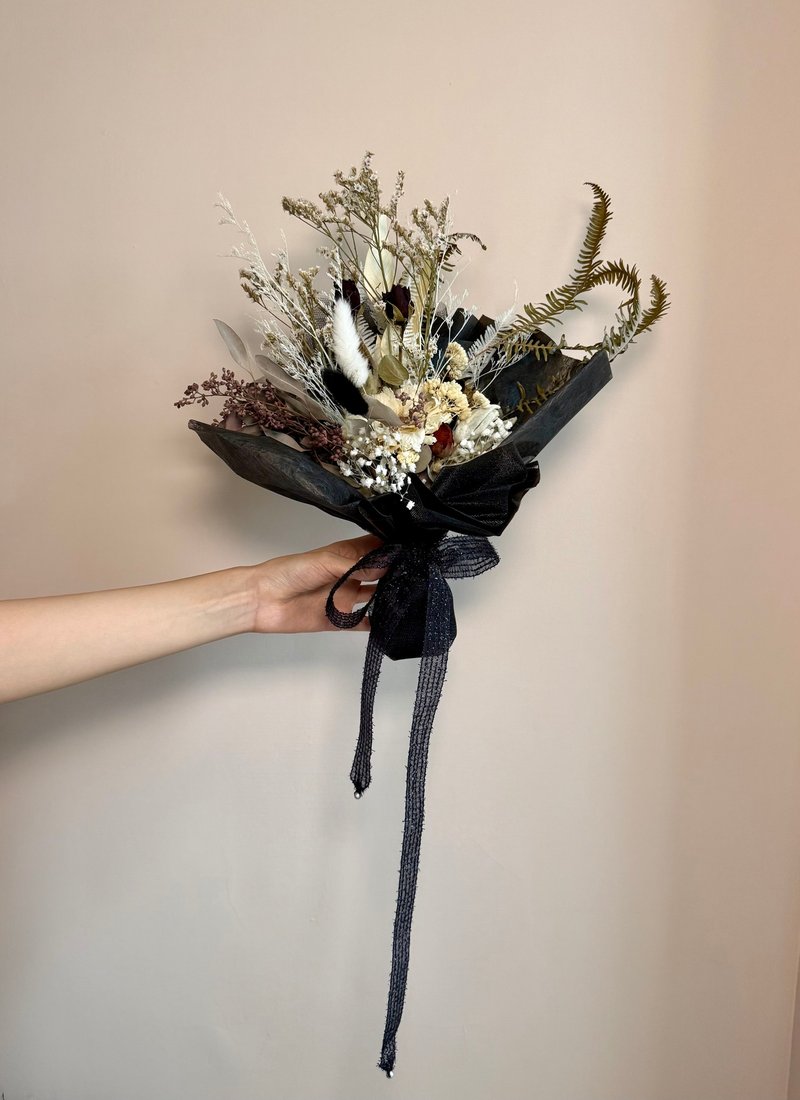 黑色系永生花、干燥花、定制花礼、珍珠 - 干燥花/捧花 - 植物．花 黑色