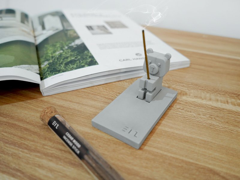 T.I.N.T STUDIO 薰香座 – 森の动物 - 香薰/精油/线香 - 水泥 灰色