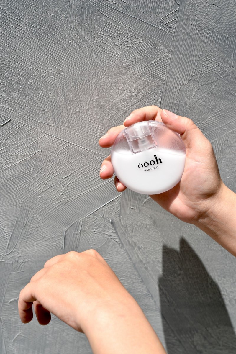 Oooh 小白瓶保湿护手喷雾 | 水生花皂香 含吊饰 - 手足保养 - 浓缩/萃取物 白色