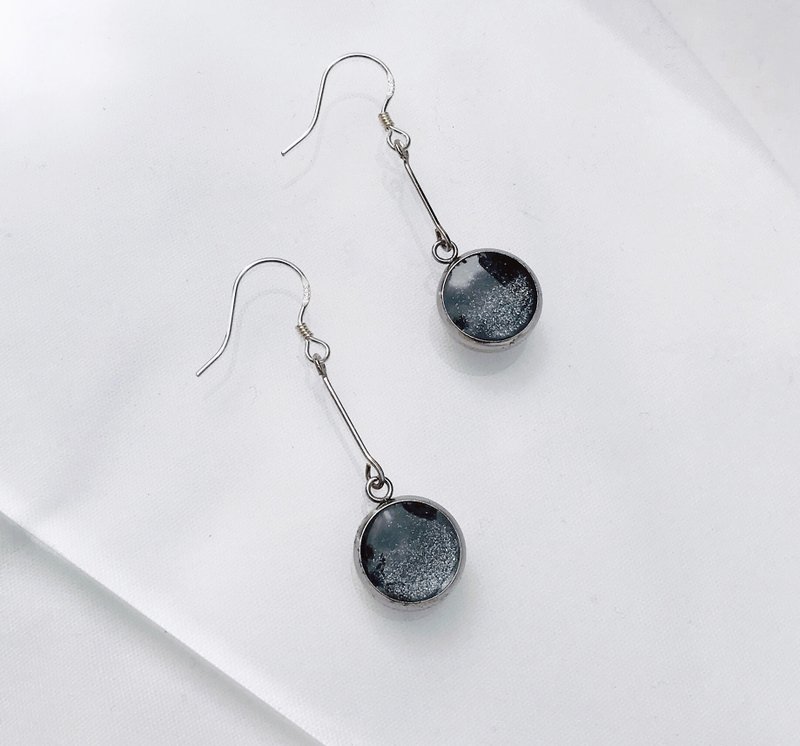 黑银渲染宝石 手工耳环 925纯银针 可改夹式 - 耳环/耳夹 - 其他金属 黑色