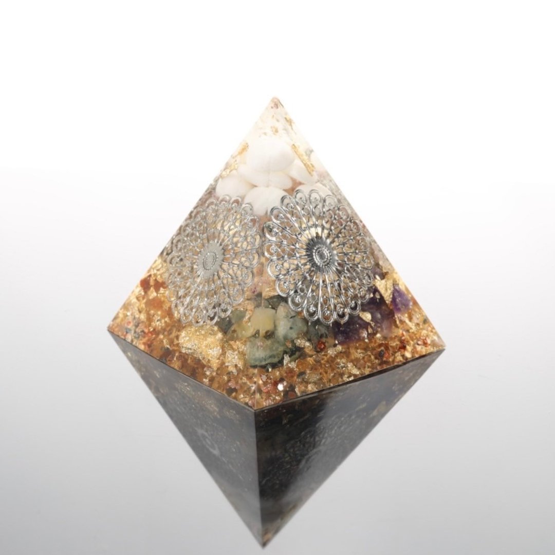 【定制化礼物】白光之轮大型奥刚金字塔Orgonite - 摆饰 - 水晶 白色