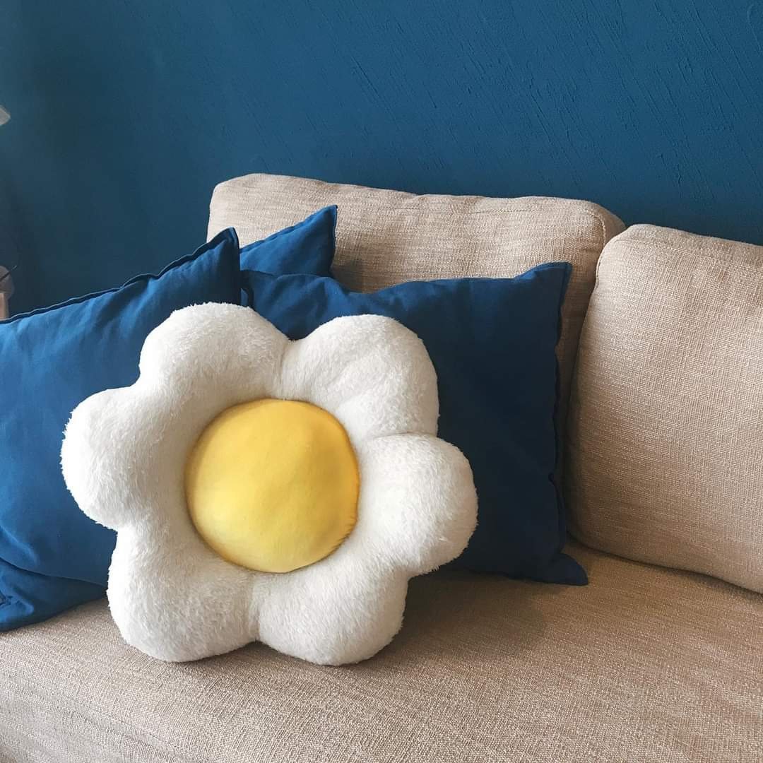 Daisy Cushion size S - 枕头/抱枕 - 聚酯纤维 白色