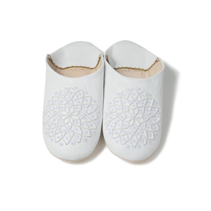 White / White / moroccan Leather babouche Slippers / High quality odourless - 室内拖鞋 - 真皮 白色
