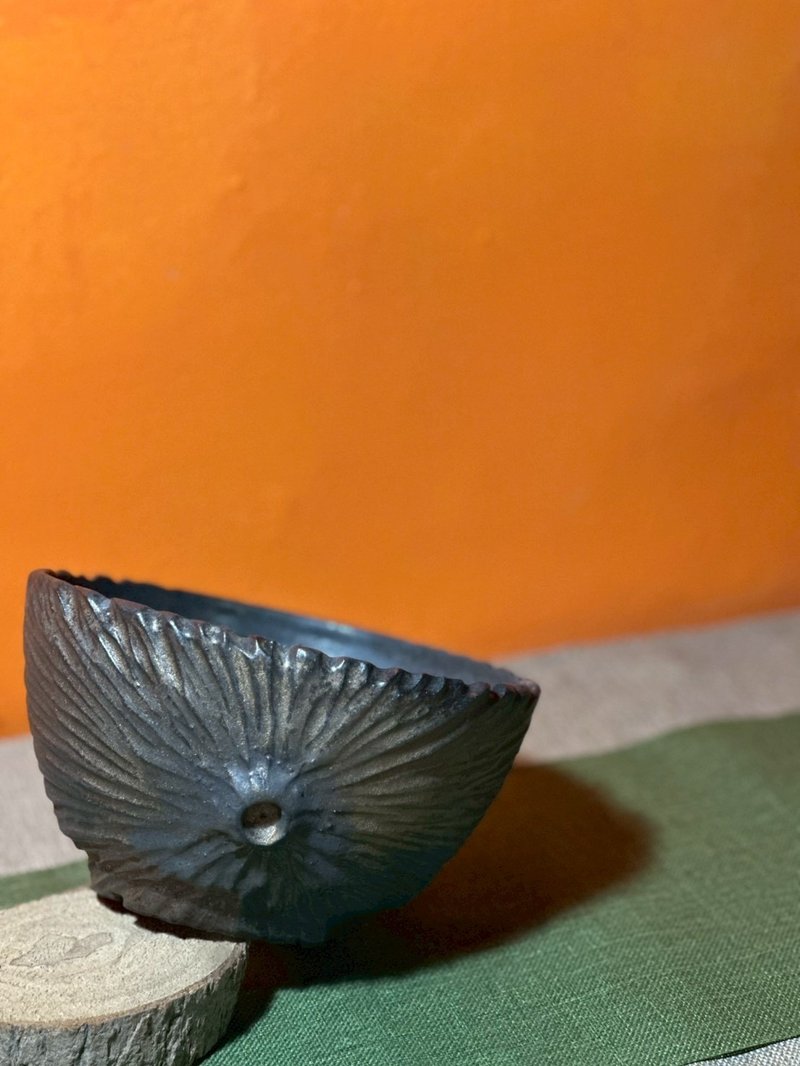 墨金 风痕盆器 02   16.5cm黑陶盆 植栽用花盆 手工刻纹 - 植栽/盆栽 - 陶 黑色