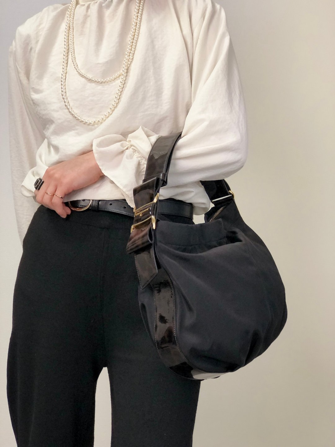 【日本直送 名牌中古包】Salvatore Ferragamo 侧肩包 黑色 Vara 蝴蝶结 尼龙 单肩包 xwnsuw - 侧背包/斜挎包 - 尼龙 黑色