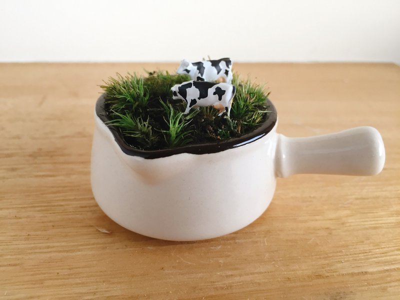 纯自然 草原上的动物 乳牛 含把矮白瓷器 盆栽 苔 植物 送礼 微景观 animal micro landscape - 植栽/盆栽 - 植物．花 白色