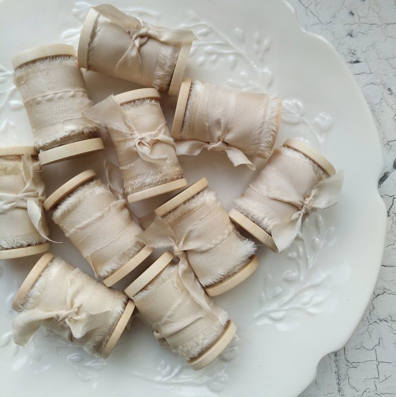 Champagne Silk Ribbon / Hand Dyed Silk Ribbon on Wooden Spool - 包装材料 - 丝．绢 卡其色