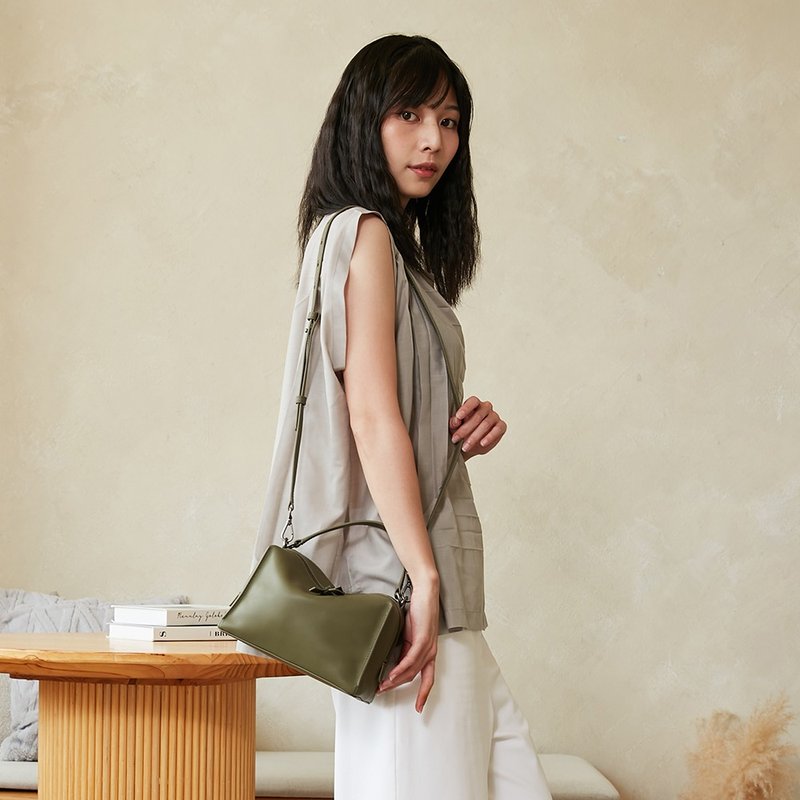 Mini Valley Cube Shoulder Bag橄榄绿-侧背/斜背/小提袋 - 侧背包/斜挎包 - 真皮 绿色