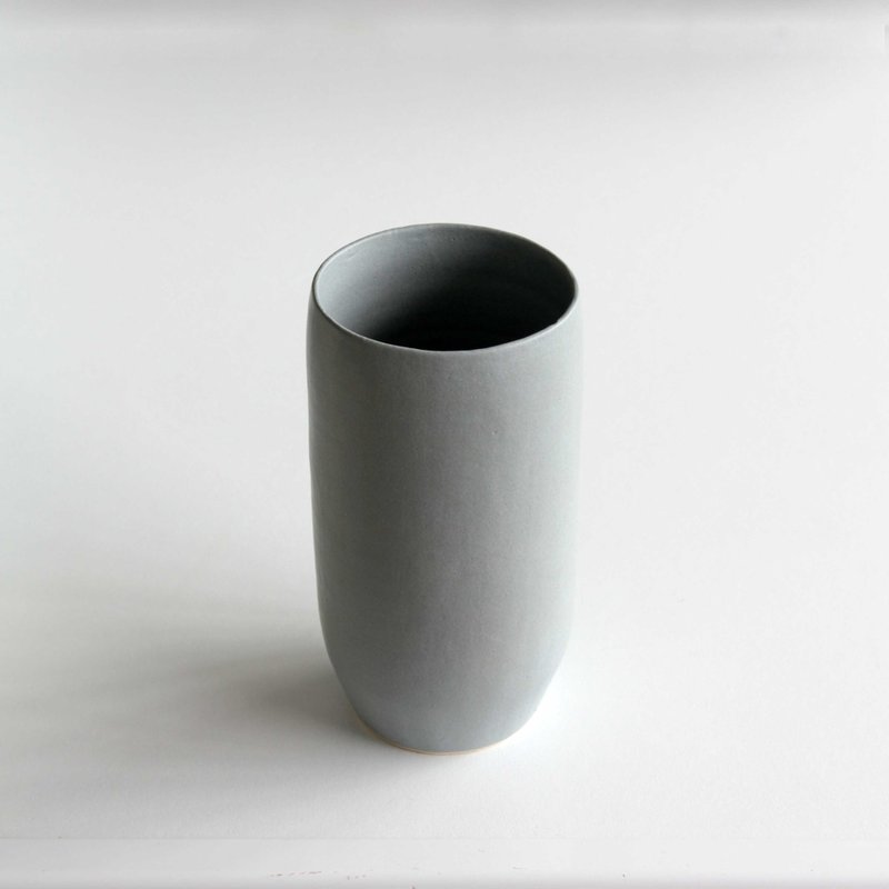 Handmade Ceramic Tumbler Cup - Matte Grey - 咖啡杯/马克杯 - 陶 灰色