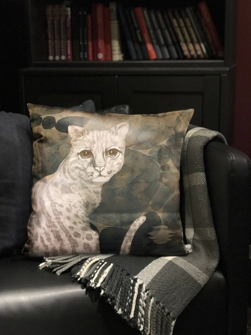 逐梦筑梦 台湾特有山中精灵 抱枕套系列 台湾石虎 Leopard Cat - 枕头/抱枕 - 棉．麻 银色