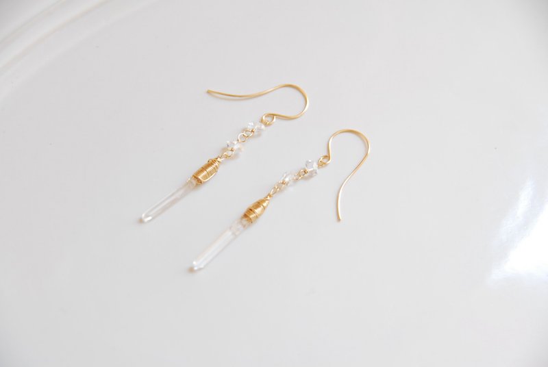 双尖水晶与冰柱水晶耳环 14KGF - 耳环/耳夹 - 水晶 透明