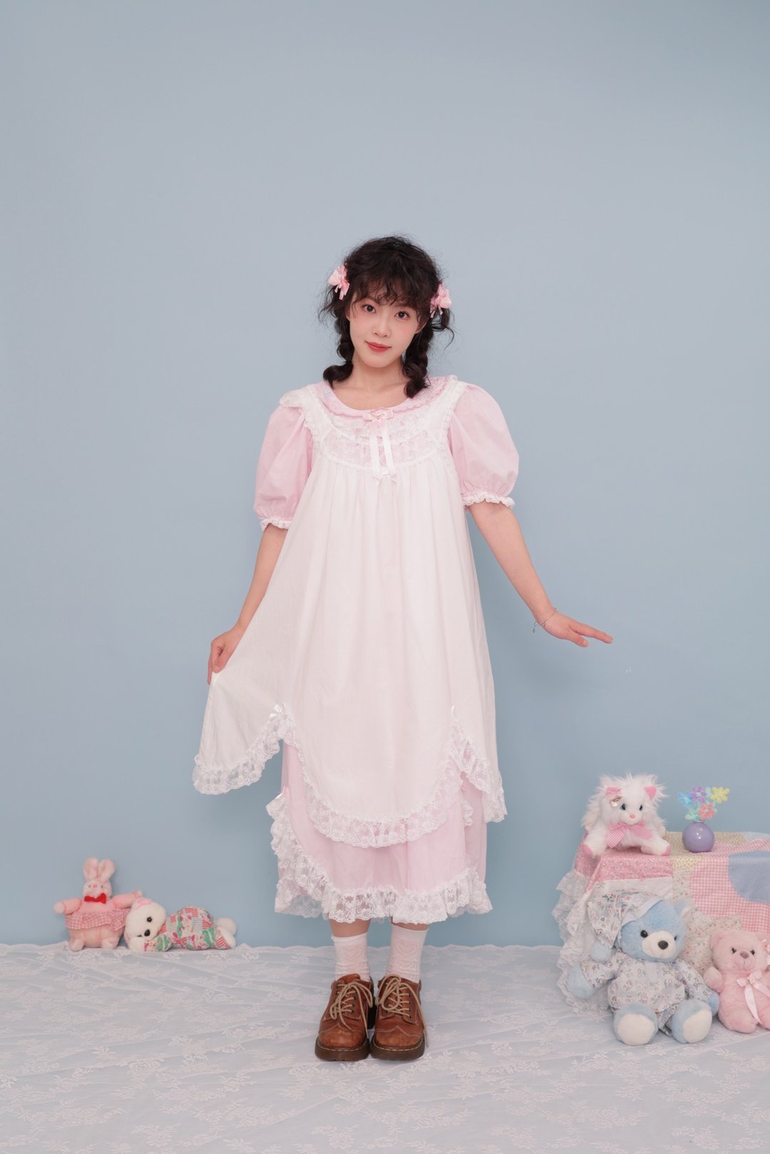 古董少女感 刺绣花瓣蕾丝连身裙 - 洋装/连衣裙 - 其他材质 粉红色
