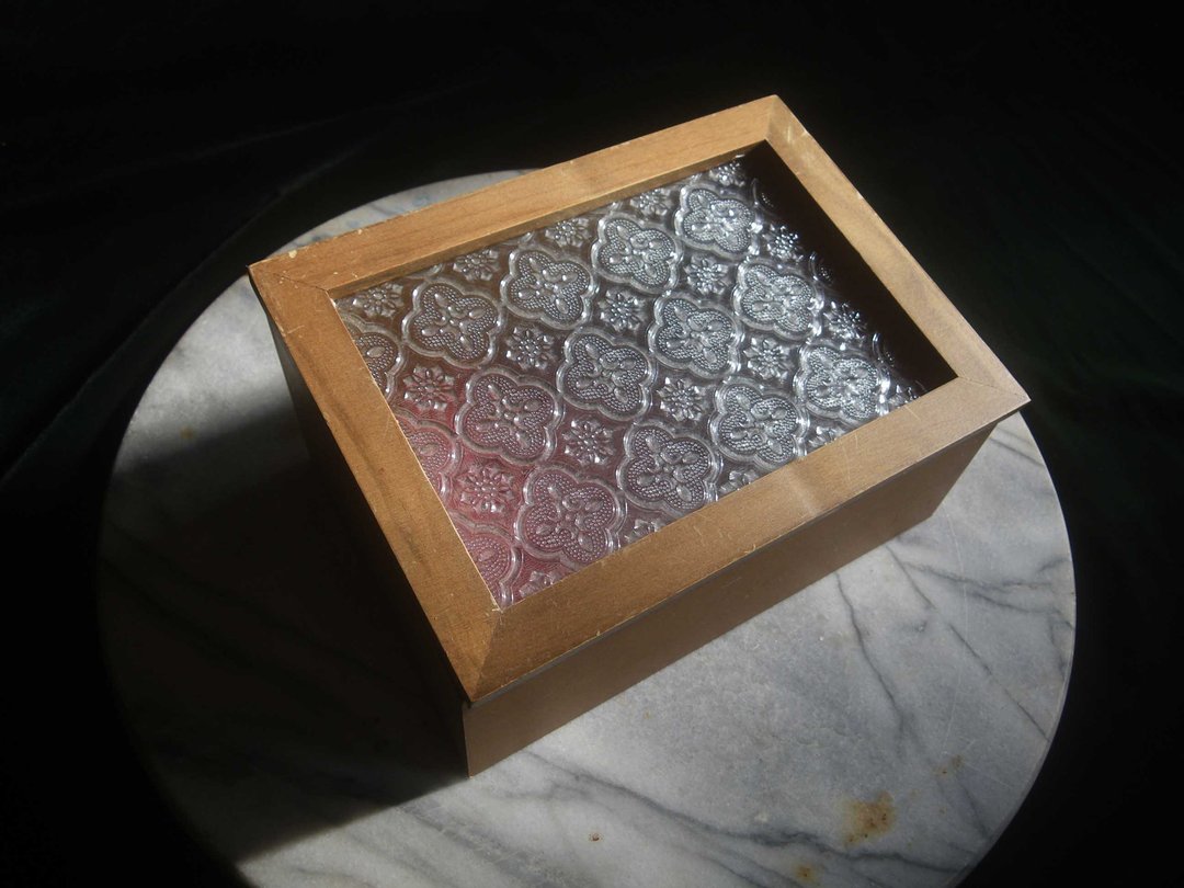 【老时光 OLD-TIME】早期台湾制海棠花玻璃珠宝盒 - 收纳用品 - 其他材质 