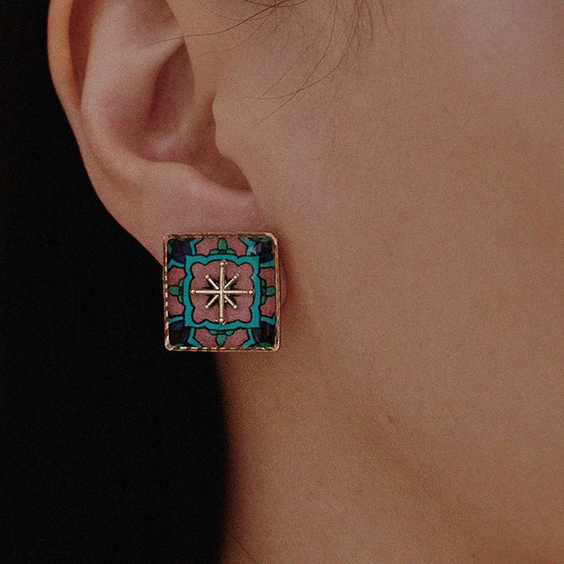 耳环 | Starry Tile 光影星砖 - 宝石粉 - 耳环/耳夹 - 其他材质 粉红色