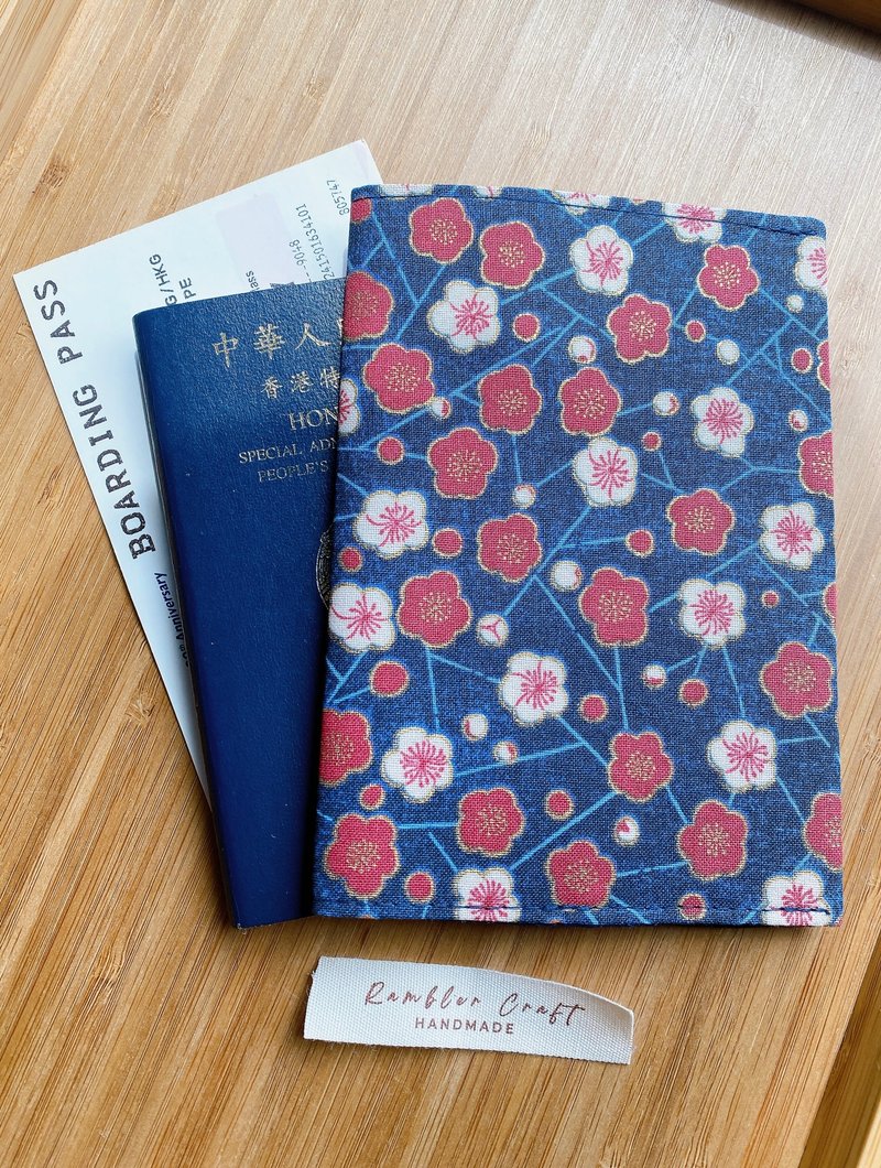 护照套 Passport Holder 护照夹 护照收纳 红白小樱花款 - 护照夹/护照套 - 棉．麻 