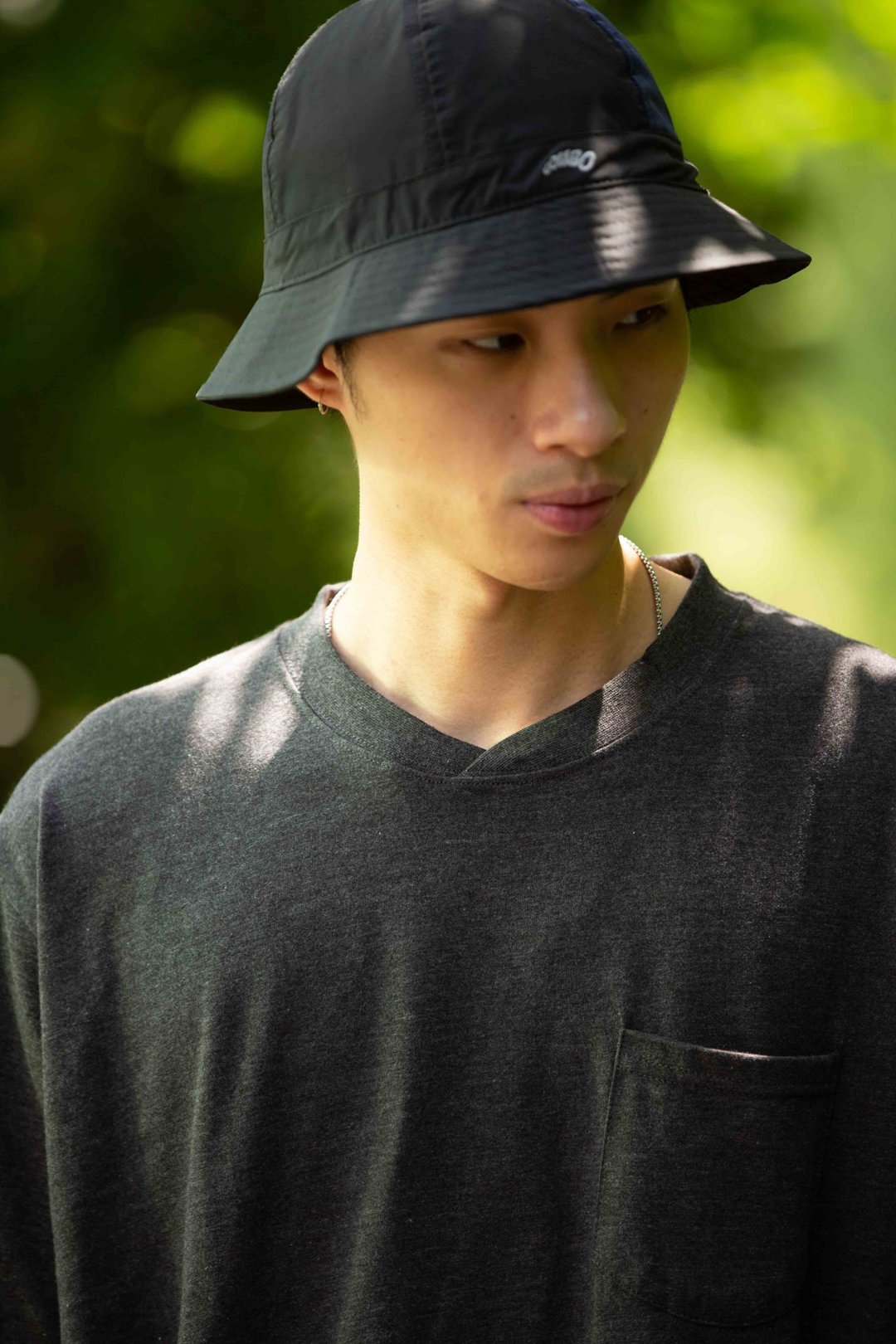 COMBO LAB 交叉领口麻灰 Pocket Tee (麻灰黑) - 男装上衣/T 恤 - 棉．麻 