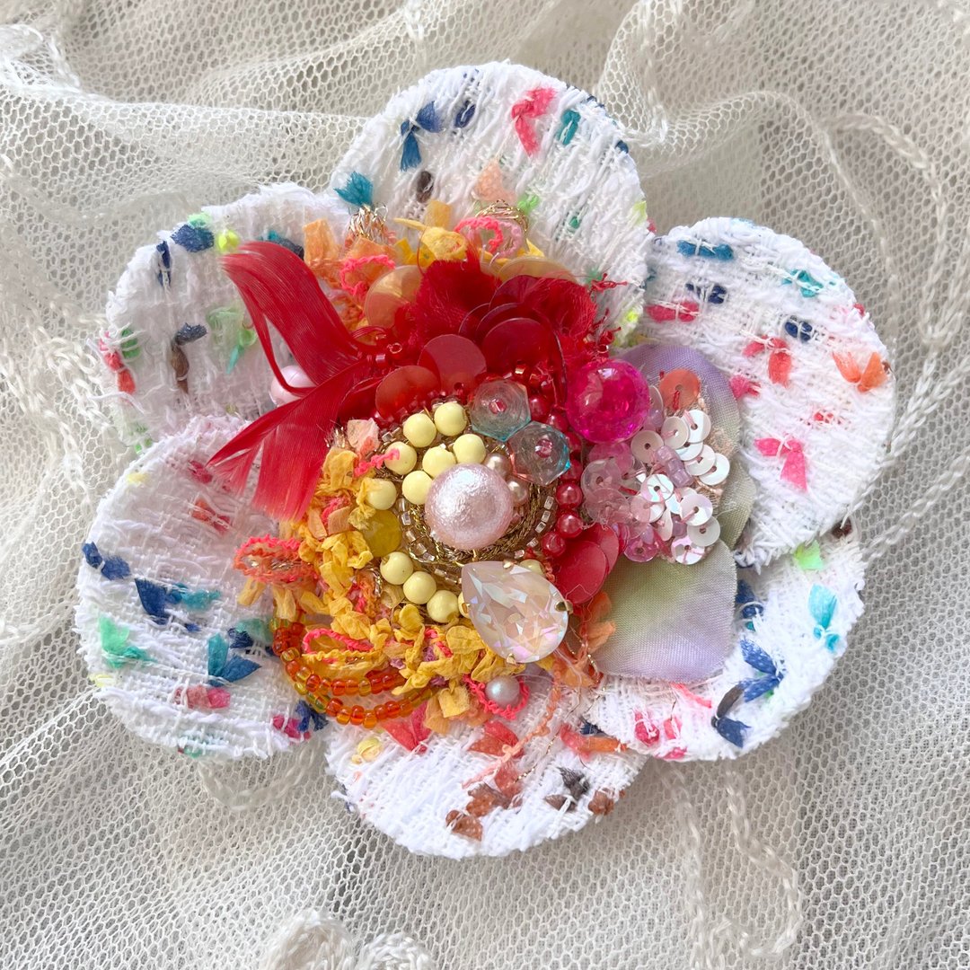 梦幻花朵胸针　No.54　手作饰品　独一无二 - 胸针 - 棉 