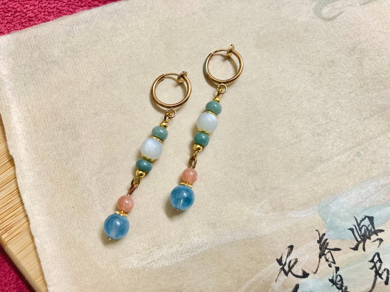 玄明手作/天然石耳饰-花底共风光 - 耳环/耳夹 - 水晶 橘色