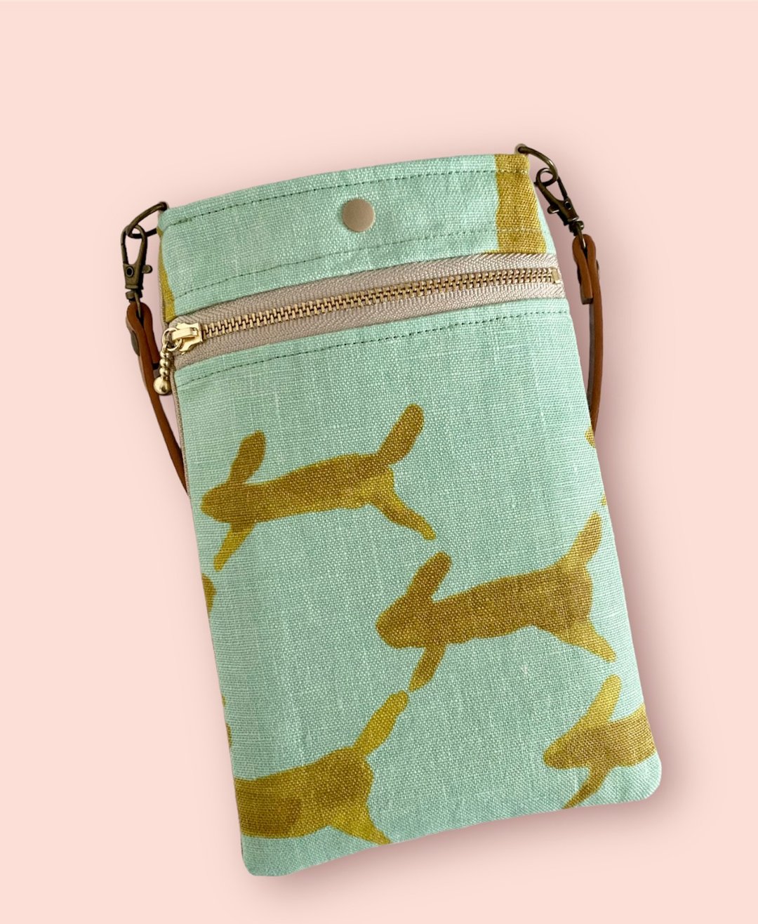 Mina Perhonen Smartphone Pouch Rabbit - 化妆包/杂物包 - 棉 