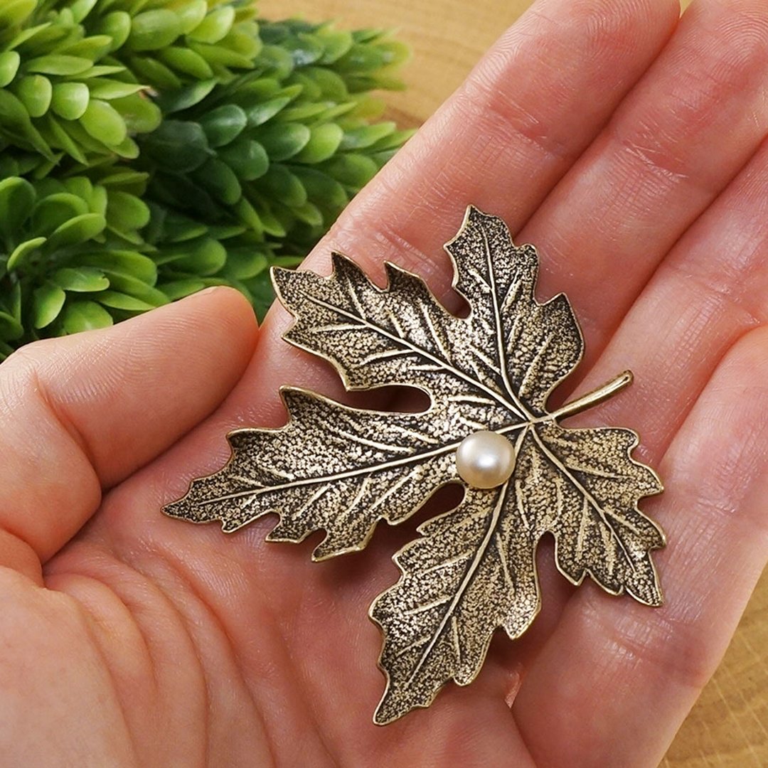 Gold Brass Maple Leaf Pearl Forest Botanical Large Brooch Pin Woman Jewelry Gift - 胸针 - 铜/黄铜 金色