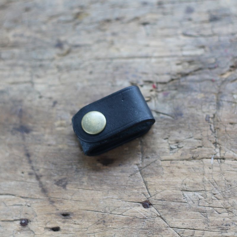 【颖川手创】双扣集线器/ 收线器 / 卷线器(黑色)意大利植物鞣牛皮 - 卷线器/电线收纳 - 真皮 黑色