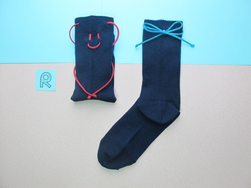 Smile Socks/文青款绑绳中统袜/低调深蓝/接单订制 - 袜子 - 棉．麻 蓝色
