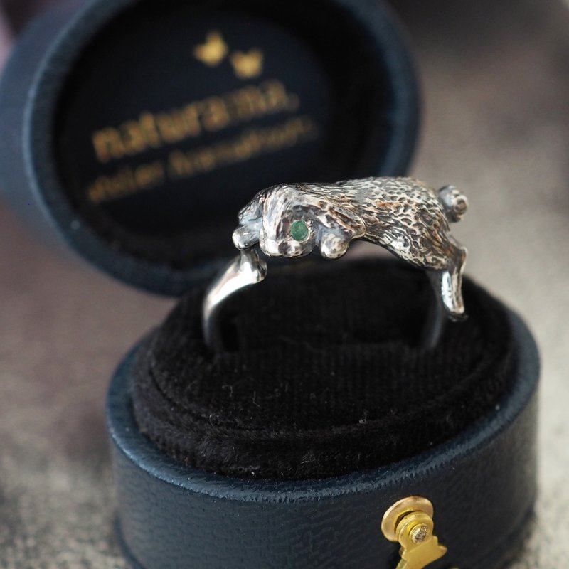 回眸垂耳兔戒指 祖母绿 - 戒指 - 纯银 银色