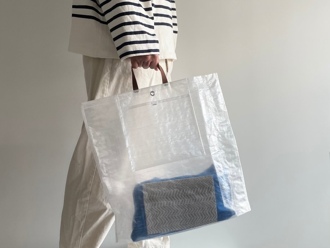Ultra-lightweight, water-repellent polyethylene material DAILY tote bag / clear - 手提包/手提袋 - 其他人造纤维 透明