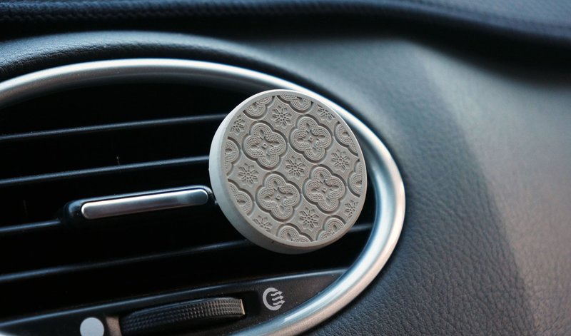 海棠花水泥车用扩香石-磁吸式(多花款) | 质感与生活的MIT - 香薰/精油/线香 - 水泥 银色