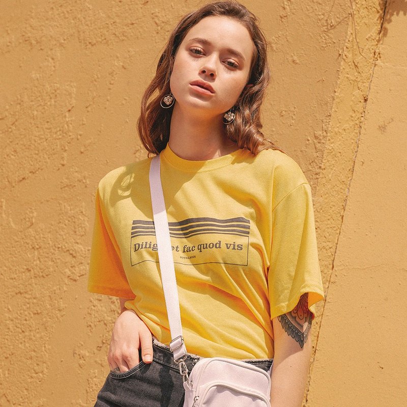 VITALSIGN Dilige et fac quod vis T-Shirt (Yellow) - 女装 T 恤 - 棉．麻 黄色