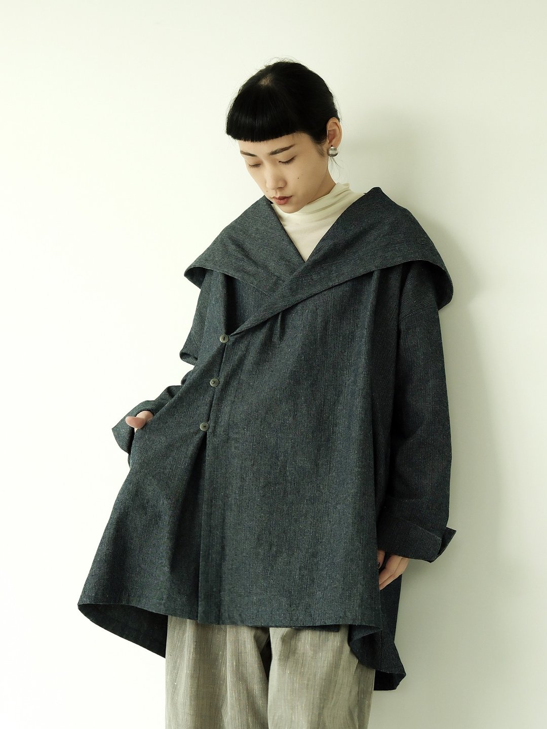 川 衣 WEAR BEING 大连帽宽领风衣外套 丹宁蓝 - 女装休闲/机能外套 - 棉 蓝色