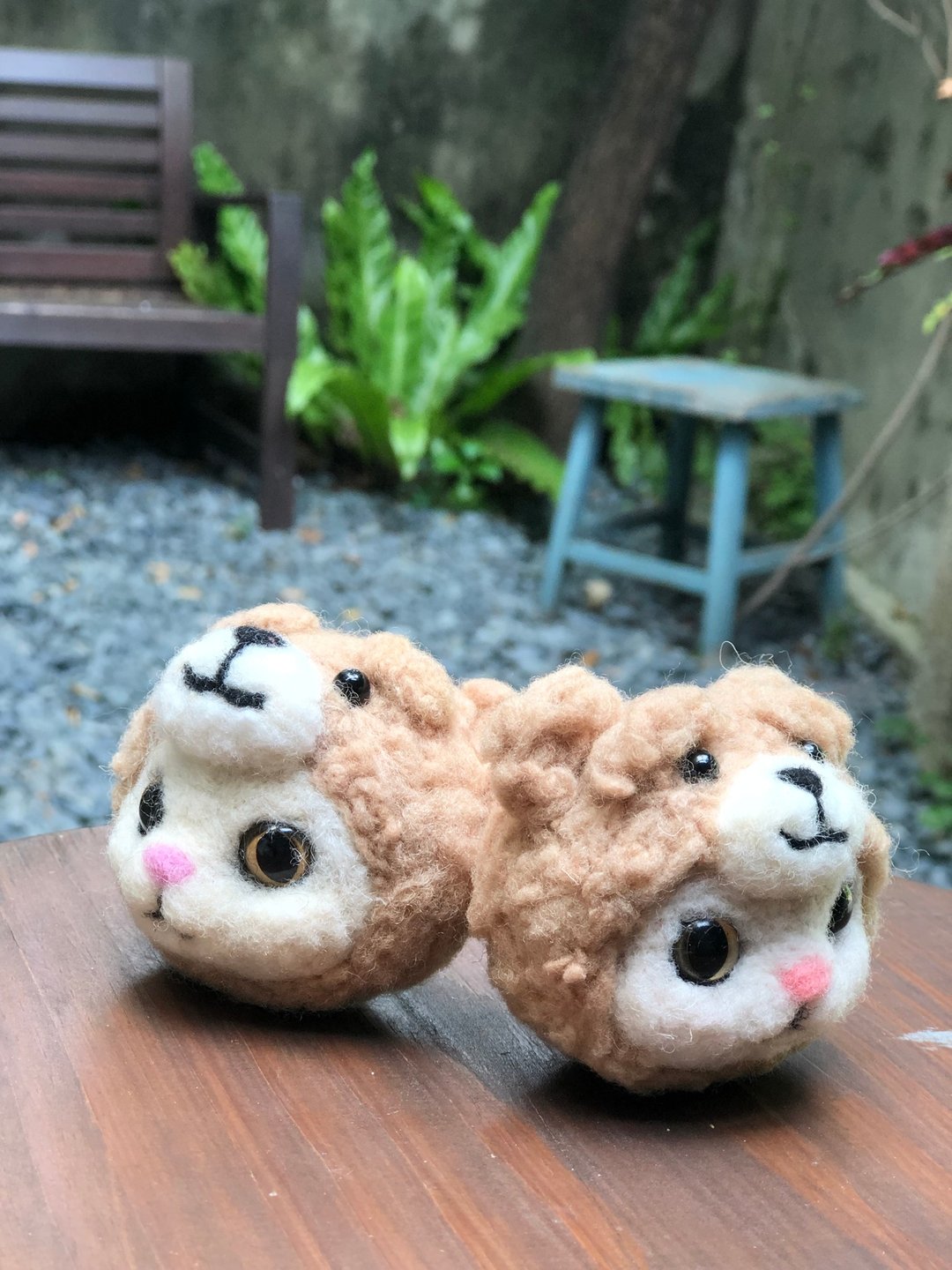 戴着熊麻吉头套的猫咪~ - 证件套/卡套 - 羊毛 白色