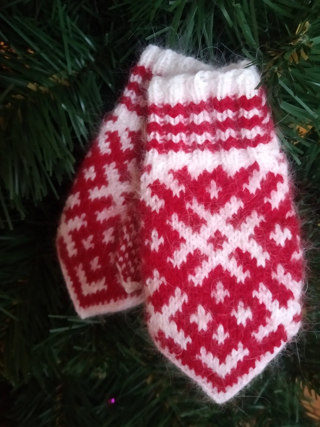 Children's hand-knitted wool mittens are very warm with a pattern - 婴儿饰品 - 羊毛 红色